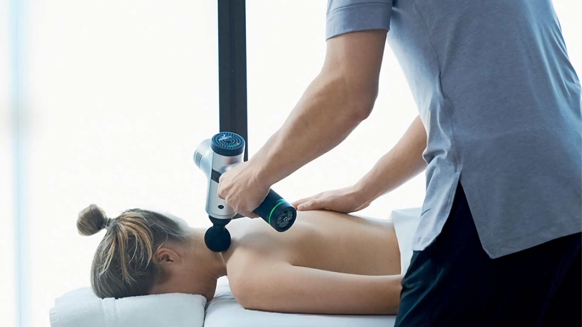 Классический массаж с аппаратным перкуссионным